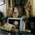 02.04.2021. Groby pańskie w Świętokrzyskiem. Kościół pw. św. Jana Chrzciciela w Skalbmierzu / Marta Gajda / Radio Kielce