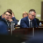 Kielce. Sesja Rady Miasta Kielce. Na zdjęciu (od lewej): Marcin Różycki i Arkadiusz Kubiec - zastępcy prezydenta Kielc / Wiktor Taszłow / Radio Kielce