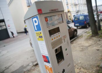 RADIO KRAKÓW. Władze Krakowa apelują: nie skanuj kodów QR umieszczonych na parkomatach