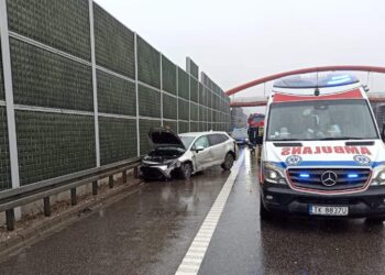 14.04.2021 Skarżysko-Kamienna. Wypadek na S7 / straż pożarna