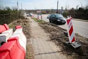 09.04.2021. Skarżysko-Kamienna. Wiadukt nad torami / Wiktor Taszłow / Radio Kielce