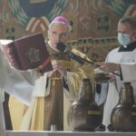 01.04.2021 Sandomierz. Msza krzyżma. Na zdjęciu biskup Krzysztof Nitkiewicz / Ksiądz Wojciech Kania