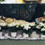 02.04.2021. Groby pańskie w Świętokrzyskiem. Kościół św. Jadwigi Królowej / Jarosław Kubalski / Radio Kielce