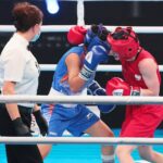 22.04.2021. Kielce. Młodzieżowe Mistrzostwa Świata Kobiet i Mężczyzn w Boksie. Finał wagi muszej (48 kg): Natalia Kuczewska (Polska, czerwony strój) vs. Gitika (Indie, niebieski strój) / Wiktor Taszlow / Radio Kielce