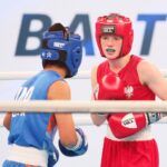 22.04.2021. Kielce. Młodzieżowe Mistrzostwa Świata Kobiet i Mężczyzn w Boksie. Finał wagi muszej (48 kg): Natalia Kuczewska (Polska, czerwony strój) vs. Gitika (Indie, niebieski strój) / Wiktor Taszlow / Radio Kielce