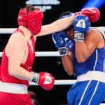 23.04.2021. Kielce. Finał kategorii ciężkiej Młodzieżowych Mistrzostw Świata Kobiet i Mężczyzn w Boksie. Na zdjęciu (od lewej): Jakub Straszewski i Jorge Luis Felimona Lobaina / Wiktor Taszłow / Radio Kielce