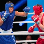 23.04.2021. Kielce. Finał kategorii ciężkiej Młodzieżowych Mistrzostw Świata Kobiet i Mężczyzn w Boksie. Na zdjęciu (od lewej): Jorge Luis Felimona Lobaina i Jakub Straszewski / Wiktor Taszłow / Radio Kielce