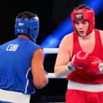 23.04.2021. Kielce. Finał kategorii ciężkiej Młodzieżowych Mistrzostw Świata Kobiet i Mężczyzn w Boksie. Na zdjęciu (od lewej): Jorge Luis Felimona Lobaina i Jakub Straszewski / Wiktor Taszłow / Radio Kielce