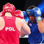 23.04.2021. Kielce. Finał kategorii ciężkiej Młodzieżowych Mistrzostw Świata Kobiet i Mężczyzn w Boksie. Na zdjęciu (od lewej): Jakub Straszewski i Jorge Luis Felimona Lobaina / Wiktor Taszłow / Radio Kielce