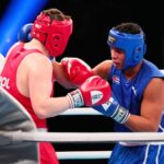 23.04.2021. Kielce. Finał kategorii ciężkiej Młodzieżowych Mistrzostw Świata Kobiet i Mężczyzn w Boksie. Na zdjęciu (od lewej): Jakub Straszewski i Jorge Luis Felimona Lobaina / Wiktor Taszłow / Radio Kielce