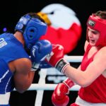 23.04.2021. Kielce. Finał kategorii ciężkiej Młodzieżowych Mistrzostw Świata Kobiet i Mężczyzn w Boksie. Na zdjęciu (od lewej): Jorge Luis Felimona Lobaina i Jakub Straszewski / Wiktor Taszłow / Radio Kielce