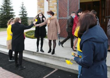 25.04.2021. Kielce. Zbiórka pieniędzy w  ramach akcji Pola Nadziei / Wiktor Taszłow / Radio Kielce