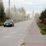 25.04.2021. Leszczyny. Droga, przy której ma powstać nowy chodnik / Wiktor Taszłow / Radio Kielce