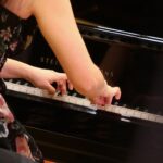 25.04.2021. Kielce. Koncert "Przed wielkim Konkursem Chopinowskim z orkiestrą kameralną Filharmonii Narodowej" / Wiktor Taszłow / Radio Kielce