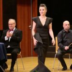 25.04.2021. Kielce. Koncert "Przed wielkim Konkursem Chopinowskim z orkiestrą kameralną Filharmonii Narodowej". Na zdjęciu (w środku): Wiktoria Browarek / Wiktor Taszłow / Radio Kielce