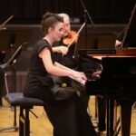 25.04.2021. Kielce. Koncert "Przed wielkim Konkursem Chopinowskim z orkiestrą kameralną Filharmonii Narodowej". Na zdjęciu: Wiktoria Browarek / Wiktor Taszłow / Radio Kielce