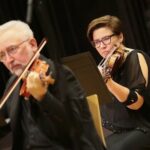 25.04.2021. Kielce. Koncert "Przed wielkim Konkursem Chopinowskim z orkiestrą kameralną Filharmonii Narodowej" / Wiktor Taszłow / Radio Kielce