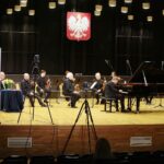 25.04.2021. Kielce. Koncert "Przed wielkim Konkursem Chopinowskim z orkiestrą kameralną Filharmonii Narodowej" / Wiktor Taszłow / Radio Kielce