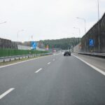 26.04.2021. Cedzyna. Droga S74. Dojazd do ronda / Wiktor Taszłow / Radio Kielce