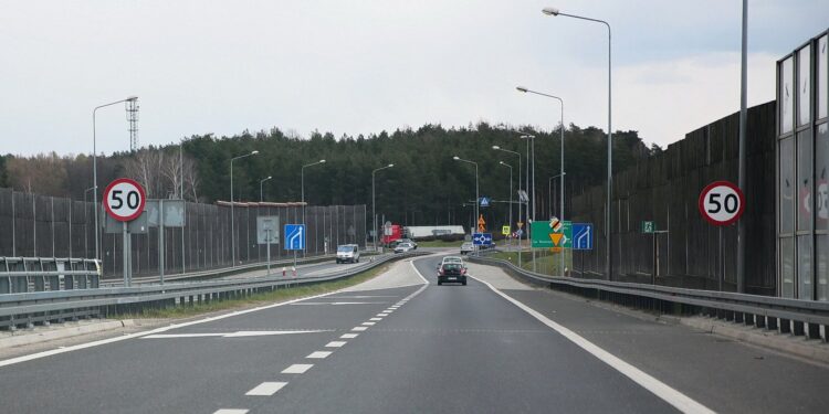 Kiedy będą budować kolejne odcinki S74?