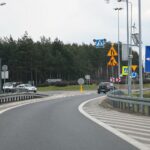 26.04.2021. Cedzyna. Droga S74. Dojazd do ronda / Wiktor Taszłow / Radio Kielce