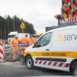 26.04.2021. Cedzyna. Droga S74. Dojazd do ronda / Wiktor Taszłow / Radio Kielce