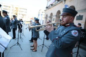 28.04.2021. Kielce. Prezentacja Marszałkowskiej Orkiestry Dętej Województwa Świętokrzyskiego / Wiktor Taszłow / Radio Kielce