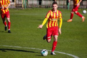 28.04.2021 Kielce. III liga. Mecz Korona II Kielce - KSZO Ostrowiec / Wiktor Taszłow / Radio Kielce