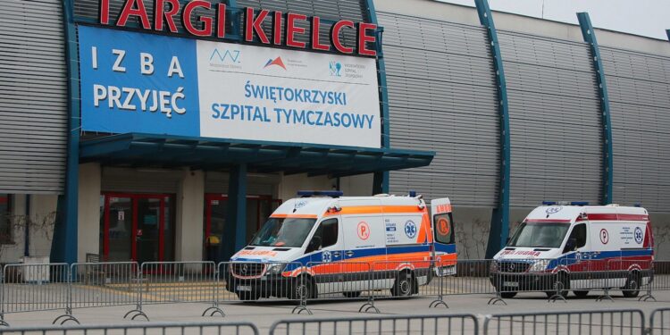 27.03.2021 Kielce. Szpital tymczasowy / Wiktor Taszłow / Radio Kielce