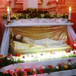 02.04.2021. Groby pańskie w Świętokrzyskiem. Święty Krzyż. Kaplica Oleśnickich / Wiktor Taszłow / Radio Kielce