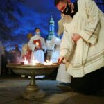 03.04.2021 Kielce. Katedra. Liturgia Wigilii Paschalnej / Wiktor Taszłow / Radio Kielce