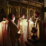 03.04.2021 Kielce. Katedra. Liturgia Wigilii Paschalnej / Wiktor Taszłow / Radio Kielce