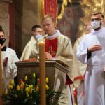 03.04.2021 Kielce. Katedra. Liturgia Wigilii Paschalnej / Wiktor Taszłow / Radio Kielce