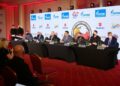 13.04.2021. Kielce. Konferencja dotycząca Młodzieżowych Mistrzostw Świata w boksie w Kielcach. Na zdjęciu (od lewej): Tomasz Jamka - członek zarządu Województwa Świętokrzyskiego, Andrzej Bętkowski - marszałek województwa świętokrzyskiego, Grzegorz Nowaczek - prezes Polskiego Związku Bokserskiego, Umar Kremlev - prezydent Światowej Organizacji Boksu Olimpijskiego, Istvan Kovacs - sekretarz generalny AIBA, Piotr Dulnik - prezes Suzuki Motor Poland, Bogdan Wenta - prezydent Kielc / Wiktor Taszłow / Radio Kielce