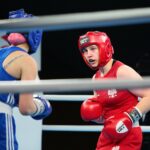 14.04.2021. Kielce. Młodzieżowe Mistrzostwa Świata Kobiet i Mężczyzn w Boksie. Na zdjęciu: Julia Szeremeta (Polska; czerwony strój) vs. Bojana Gojkovic (Czarnogóra; niebieski strój) / Wiktor Taszłow / Radio Kielce