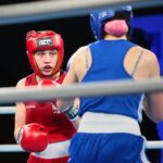 14.04.2021. Kielce. Młodzieżowe Mistrzostwa Świata Kobiet i Mężczyzn w Boksie. Na zdjęciu: Julia Szeremeta (Polska; czerwony strój) vs. Bojana Gojkovic (Czarnogóra; niebieski strój) / Wiktor Taszłow / Radio Kielce