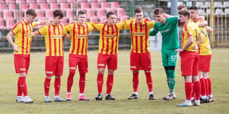 14.03.2021. Kielce. 24. kolejka III ligi: Korona II Kielce - Wisła Puławy / Wiktor Taszłow / Radio Kielce