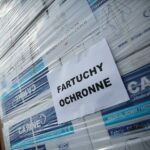 20.04.2021. Kielce. Przekazanie sprzętu medycznego dla szpitali w Skarżysku - Kamiennej, Starachowicach i Jędrzejowie / Wiktor Taszłow / Radio Kielce