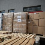 20.04.2021. Kielce. Przekazanie sprzętu medycznego dla szpitali w Skarżysku - Kamiennej, Starachowicach i Jędrzejowie / Wiktor Taszłow / Radio Kielce