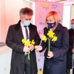 22.04.2021. Kielce. Kampania „Pola Nadziei”. Na zdjęciu (od lewej): Krzysztof Słoń - senator PiS i Renata Janik - wicemarszałek województwa świętokrzyskiego / Wiktor Taszłow / Radio Kielce