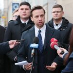 22.04.2021. Kielce. Konferencja posła Krzysztofa Bosaka "W obronie przedsiębiorców dotkniętych restrykcjami". Przemawia Krzysztof Bosak - poseł / Wiktor Taszłow / Radio Kielce