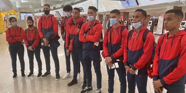 Reprezentacja Maroka przed wylotem do Polski na Młodzieżowe Mistrzostwa Świata w Boksie / Fédération Royale Marocaine de Boxe/Facebook