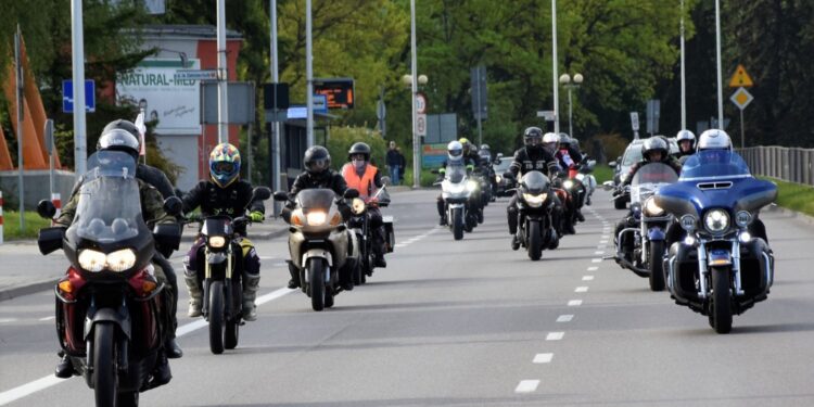 25.05.2021 Kielce - Poniatowa - Łęczna - Góra Puławska - Kielce. 2. Rajd Motocyklowy Weteranów / ppor. OT Daniel Woś / Radio Kielce