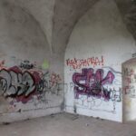 02.05.2021. Podzamcze Piekoszowskie. Ruiny pałacu Tarłów / Marcin Marszałek / Radio Kielce