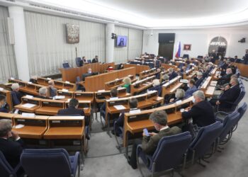 27.05.2021. Warszawa. Senatorowie na sali obrad Senatu w Warszawie / Tomasz Gzell / PAP