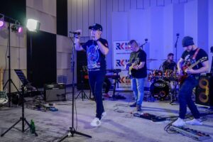 07.05.2021. Kielce. Studio Gram. Koncert zespołu MDRUMMER / Stanisław Blinstrub / Radio Kielce