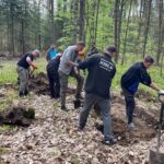 15.05.2021 Biały Ług w gminie Słupia Konecka. Poszukiwanie poległych żołnierzy Armii Krajowej / Dionizy Krawczyński / Radio Kielce