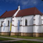 Powiat włoszczowski. Ścieżki rowerowe. Kościół w Kurzelowie / Starostwo Powiatowe we Włoszczowie