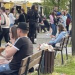 22.05.2021. Sandomierz. Food trucki przy nadwiślańskim bulwarze / Grażyna Szlęzak-Wójcik / Radio Kielce