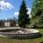 26.05.2021. Bałtów. Skwer, gdzie ma stanąć Gerard / Emilia Sitarska / Radio Kielce